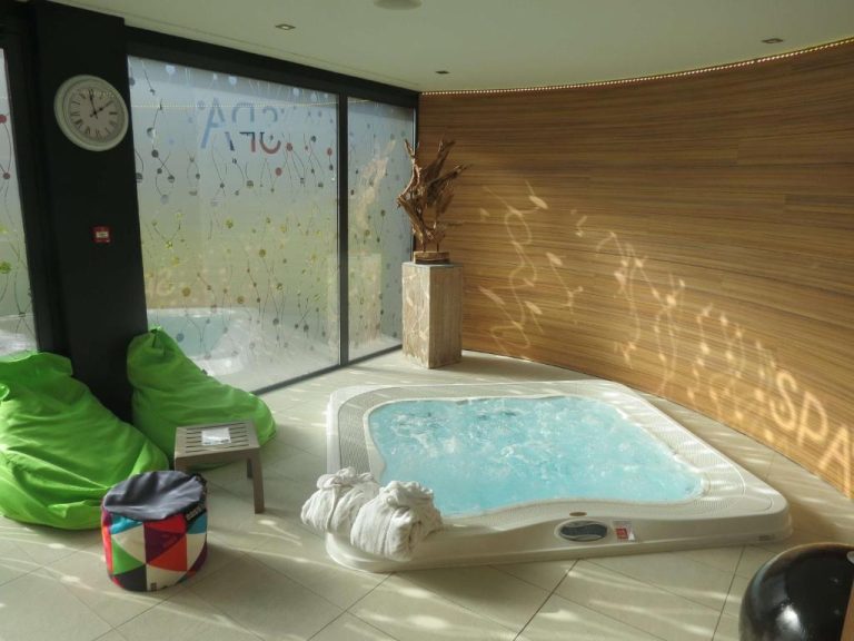Charme discret de Brit Hotel & Spa