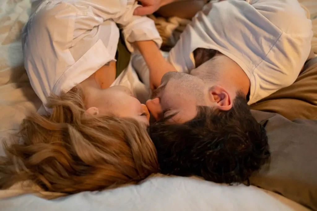 10 astuces essentielles pour un meilleur sommeil en couple