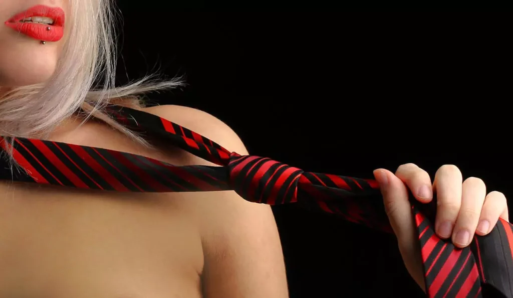 28 façons sexy de taquiner votre homme pour une soirée inoubliable