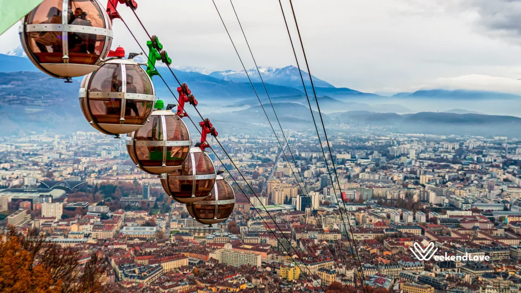 Découvrez Grenoble : une escapade romantique et insolite au cœur des Alpes !