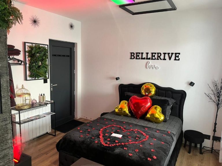 BelleRive Love Room