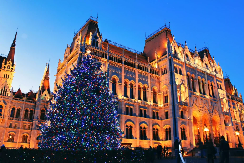 Les destinations les plus romantiques pour un Noël 2024 en couple