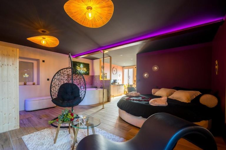 Love Room – Elixir du Désir | Expérience Romantique et Sensorielle