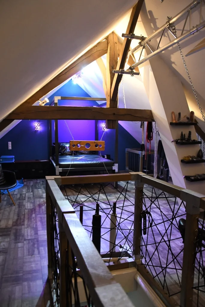 Chambre d’hôte BDSM – Atelier des 2L