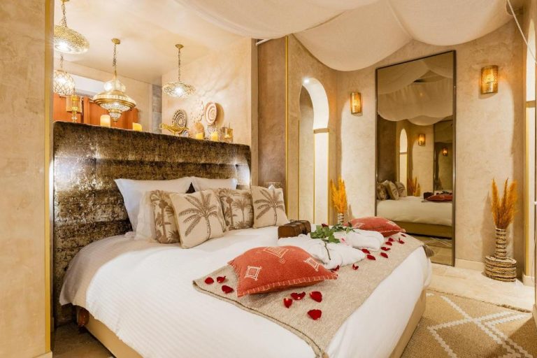 Suite 1001 Merveilles jacuzzi parenthèse intime & relaxante