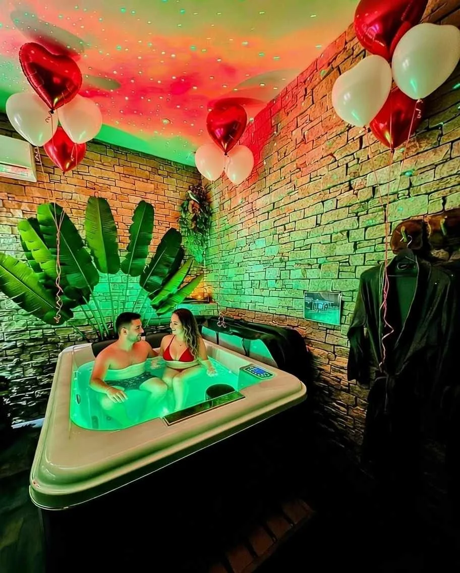 Spassionnement Amazonie Nuit insolite avec Spa et sauna Privatifs - Photo 1